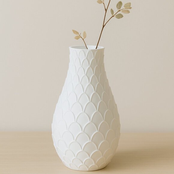 Minimalist 17cm/6.8in  Ceramic Vase – White or Black - Picture 1 of 4